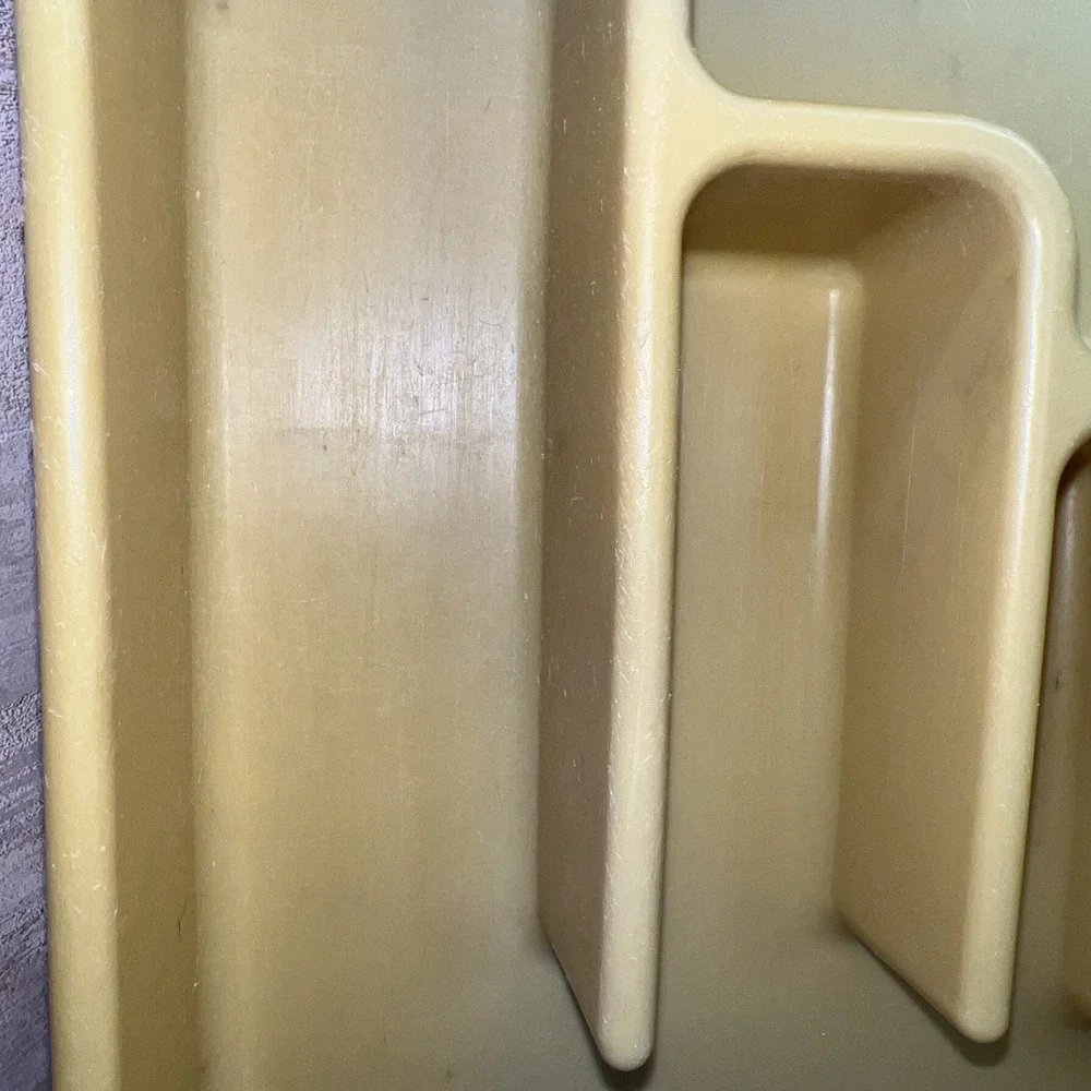 VTG Rubbermaid Gold Yellow Utensil Flatware Silverware Drawer Organizer